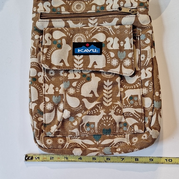 Kavu Tan and Cream Patterned Bag - Picture 11 of 14